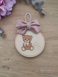 Telaio Ricamato Con Iniziale Bambina
