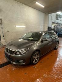 PEUGEOT 308 BlueHDi 130 S&S Allure