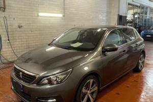 PEUGEOT 308 BlueHDi 130 S&S Allure