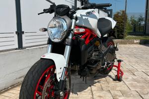 Ducati Monster 821 (35 kW)