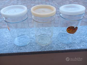Vecchi barattoli
