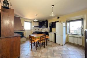 3 LOCALI A MONTE COMPATRI