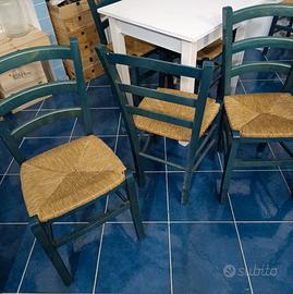 Sedie in legno con seduta in paglia