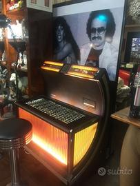 Juke box