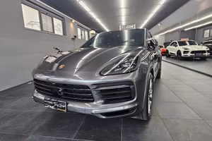 Porsche Cayenne 3.0 V6 E-Hybrid Platinum Edition