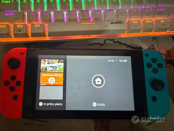 Nintendo Switch con 2 giochi