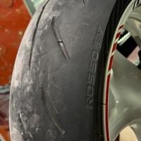 Gomme moto pirelli diablo rosso4 180/55 170/20 r17