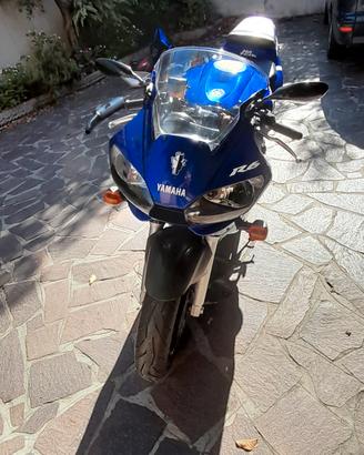 Yamaha R6 YZF 600