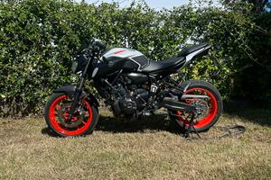 Yamaha mt-07
