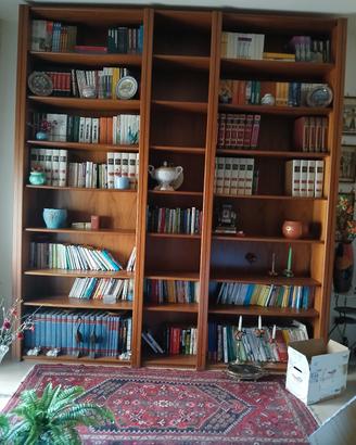 Libreria a tre colonne