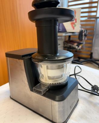 Centrifuga / estrattore a freddo frutta e verdura