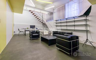 Ampio ufficio in Corso Sempione 36
