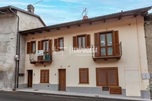 APPARTAMENTO BILOCALE RISTRUTTURATO CON BOX