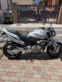 Honda hornet 600