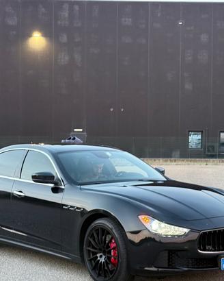 Maserati ghibli iva esposta