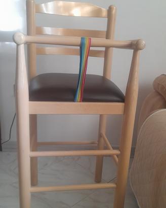 seggiolone in legno