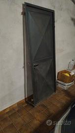 Porta in ferro per cantina o garage