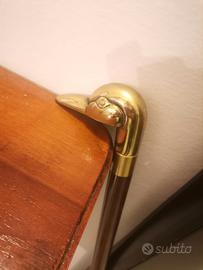 bastone vintage con pomo di ottone