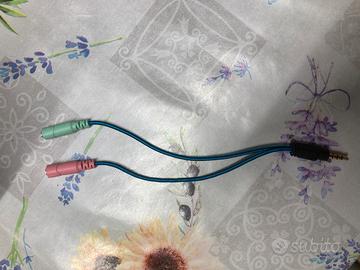 Cavo audio a doppia entrata (audio/microfono)