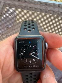 Apple watch serie 3 nike