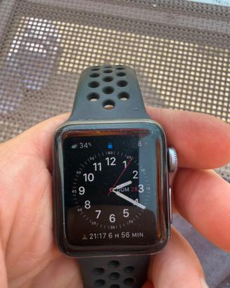 Apple watch serie 3 nike
