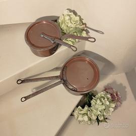 Coppia antichi pentolini in rame massiccio del 900