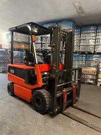 Carello elevatore elettrico Toyota D20