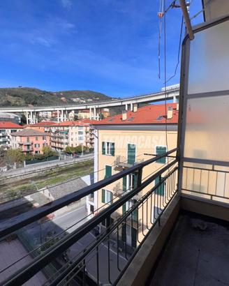 Quadrilocale con balcone