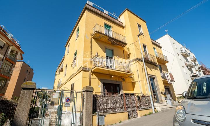 BILOCALE IN ZONA CAPPUCCINI