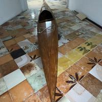 Kayak in legno marino