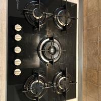 Piano cottura 5 fuochi