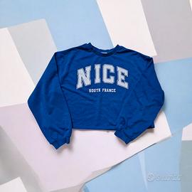 Felpa H&M blu corta con grafica bianca