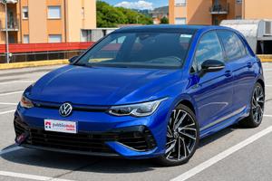 VOLKSWAGEN GOLF 8 2.0 TSI R DSG 4Motion