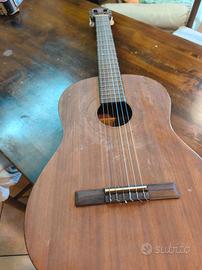 chitarra acustica 