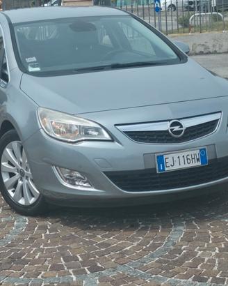 Opel Astra 1.7 CDTI 110CV 5 porte Cosmo