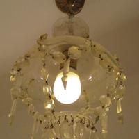 lampadario a una luce, con cristalli