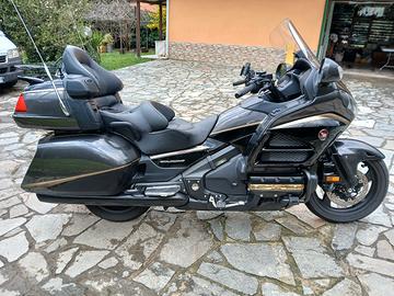 Honda goldwing  1800