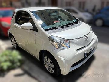 Toyota IQ 1.0 CVT Euro 5 Automatica Navigatore