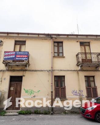 CASA INDIPENDENTE CON GIARDINO NEL CUORE DEL Q.RE