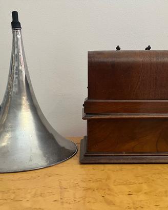 Pathe Chante Claire phonograph