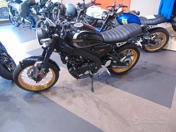Yamaha XSR 125 Legacy nera nuova cv 15 euro 5 peso