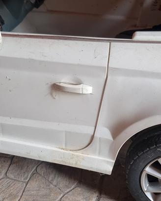 Auto elettrica per bambini