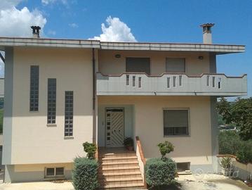 Villa a Miglianico (CH)