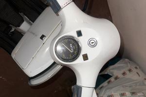 Piaggio Vespa PX 125 E