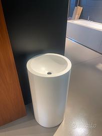Lavandino free standing corian