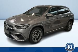 Mercedes-Benz GLA 250 E PLUG-IN HYBRID AUTOMA...