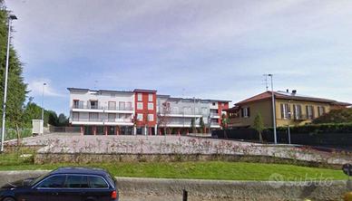 Negozio a Besana in Brianza