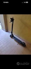 Monopattino elettrico nilox