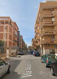 Ostia accogliente trilocale ammobiliato