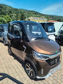 FREEDOM EVO SCOOTER CABINATO SENZA PATENTE NE' PAT